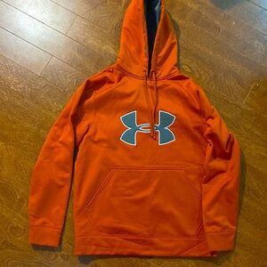 Men’s UA hoodie size small